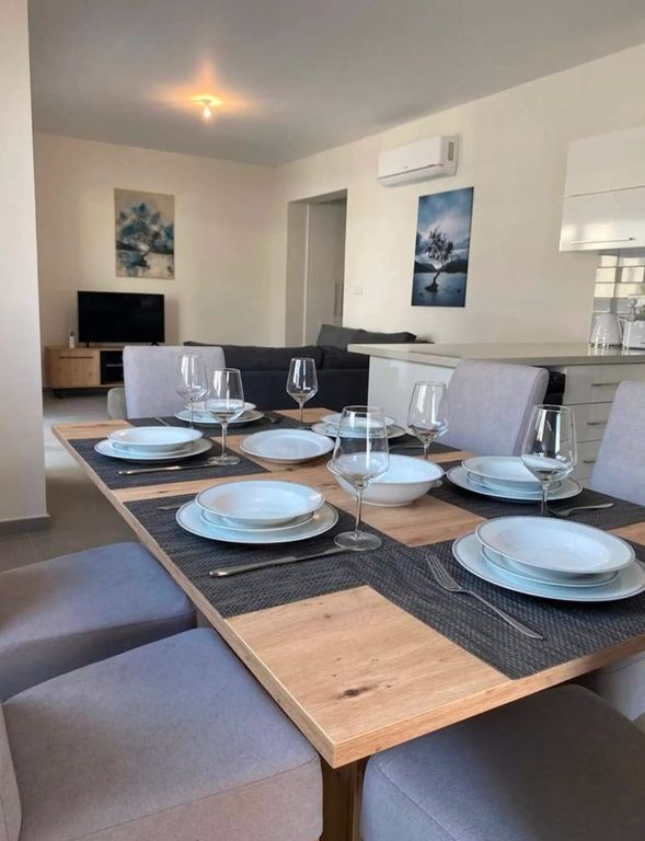 Property photo 3 of 13 Dining Area