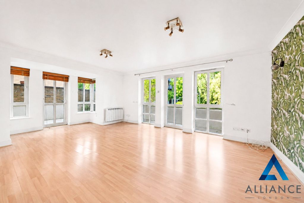 Property photo 3 of 15 Picture No. 55