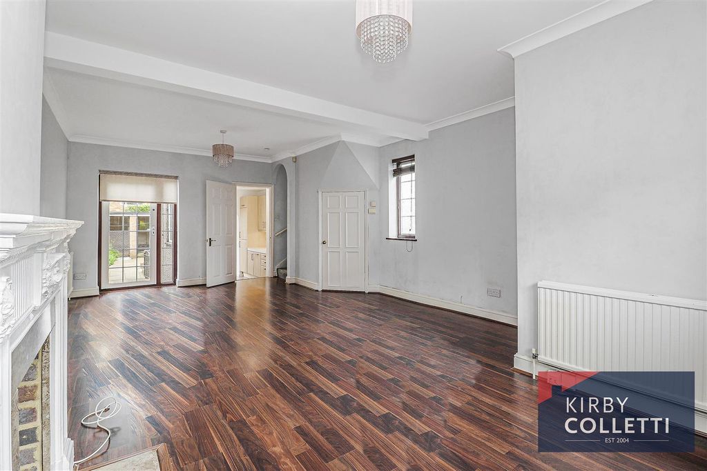 Property photo 2 of 14 Lounge/Dining Room