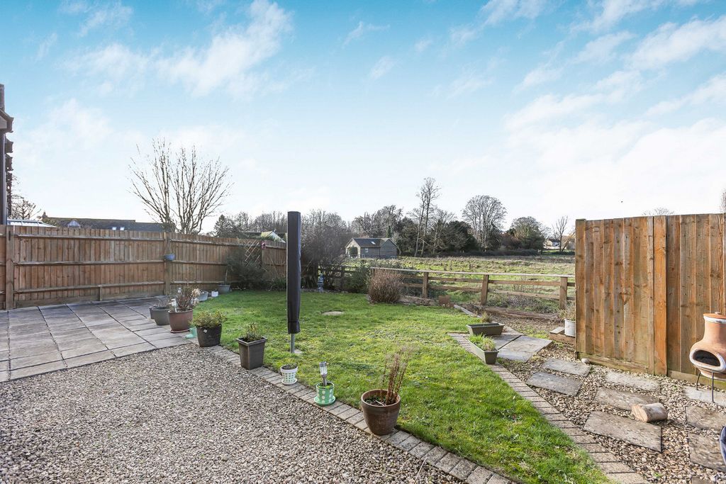 Property photo 3 of 38