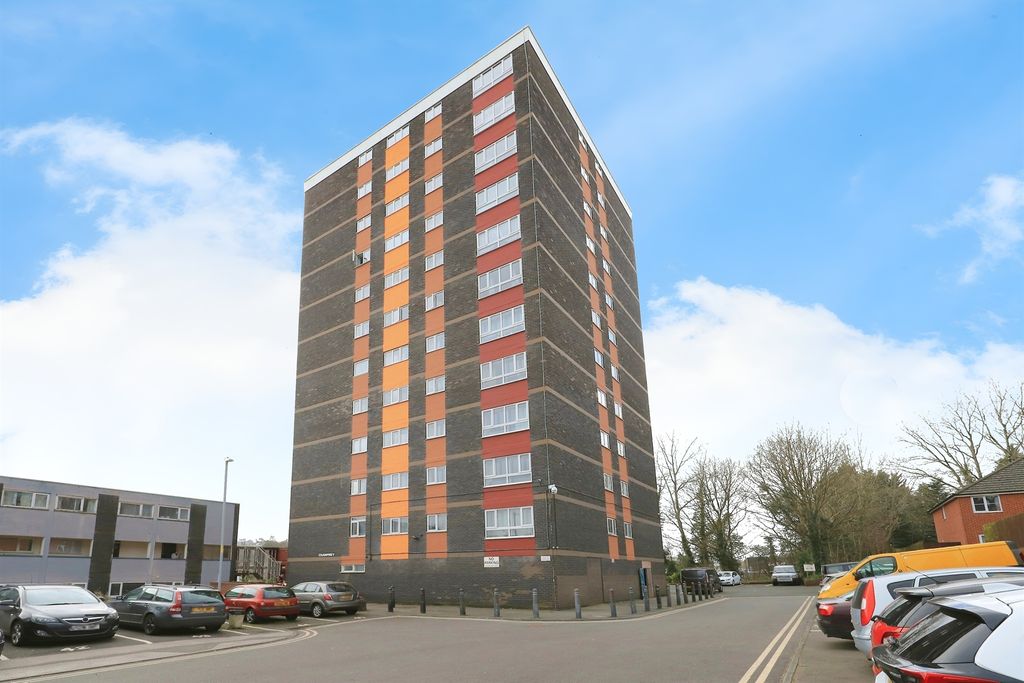 Property photo 1 of 17