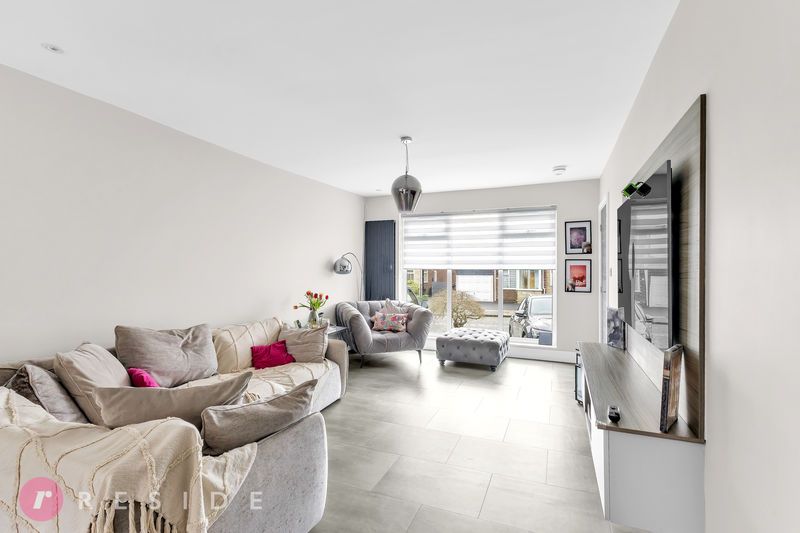 Property photo 2 of 21 Living Room