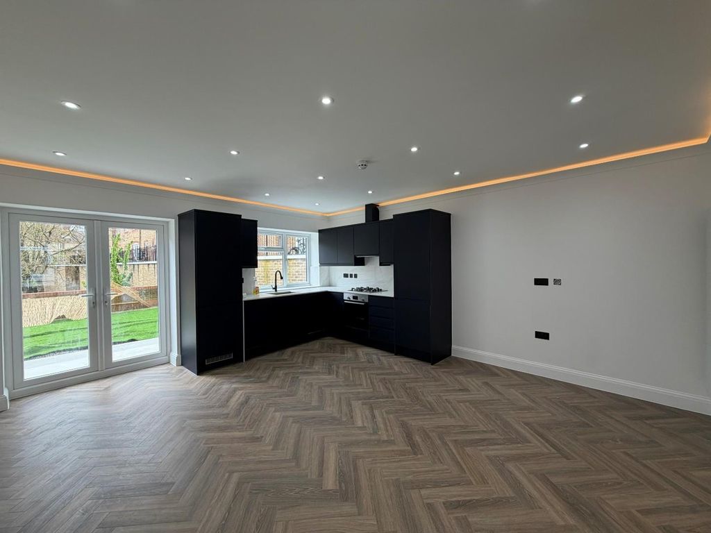 Property photo 2 of 7 Church Road 8.Jpg