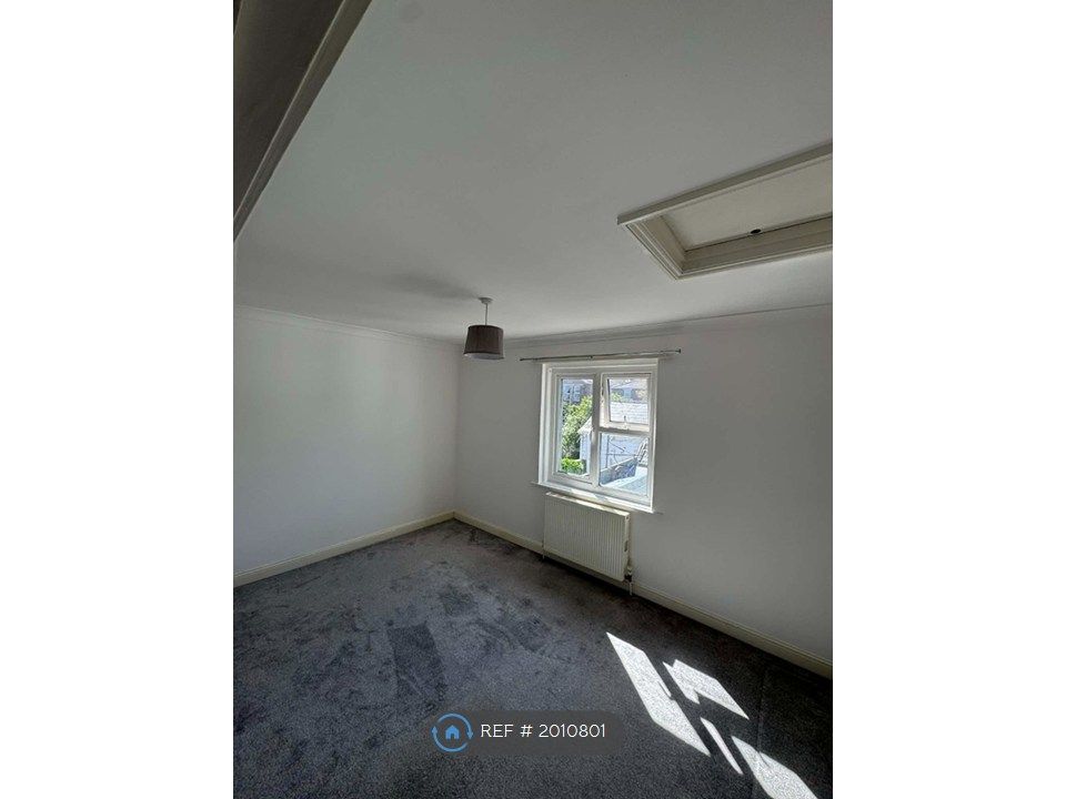 Additional image 12 of 1 bed semi-detached house to rentPlayer Street, Ryde PO33