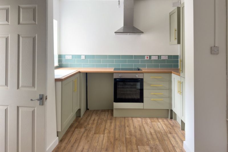 Property photo 3 of 11 Img_6590_F25d-6446-d497-44A8-Fb6B-E1c7-3Eac-0111_2