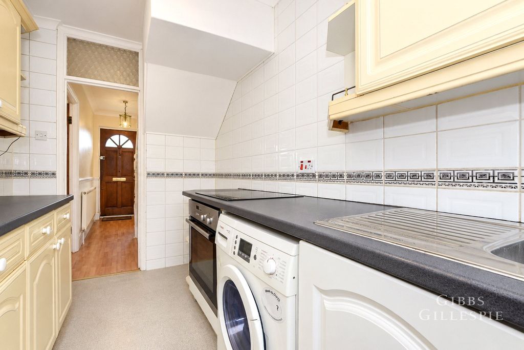 Property photo 3 of 17 Picture No. 37