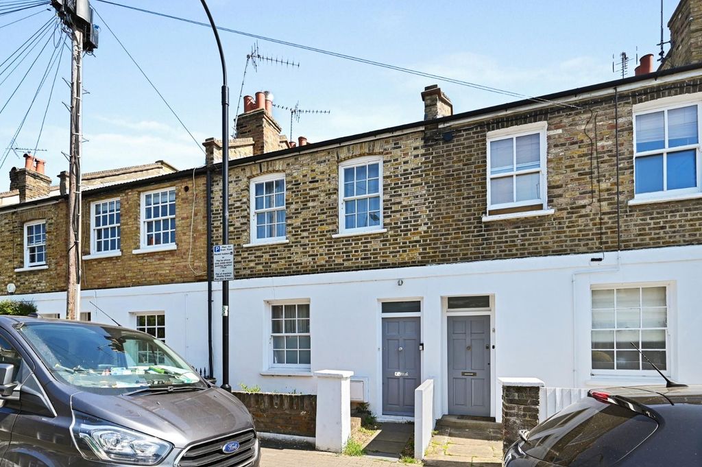 Property photo 3 of 13 Cardross Street- Exterior  3 (1).Jpg