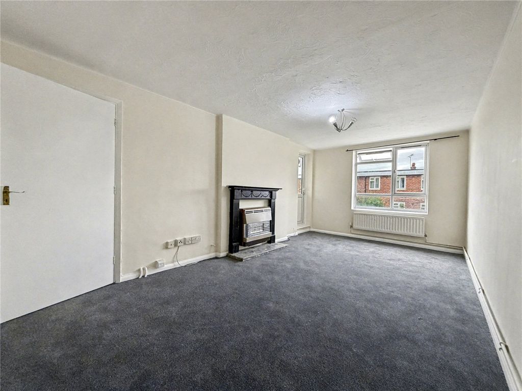 Property photo 3 of 9 Picture No. 04