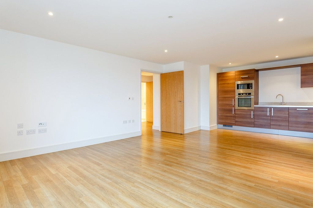 Property photo 3 of 11 Kitchen/Living Room