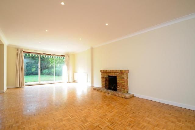 Property photo 3 of 8 Reception Room