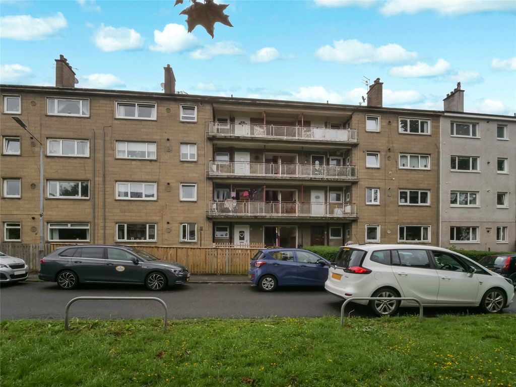 Property photo 1 of 21 Picture No. 02