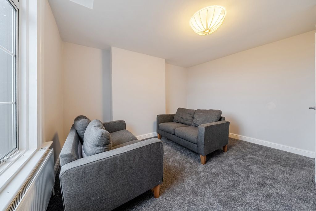 Property photo 3 of 9 Picture No. 08