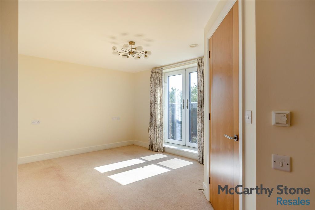Additional image 7 of 2 bed flat for saleWestonia Court, Wellingborough Road, Northampton NN3