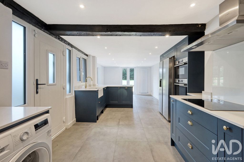 Property photo 2 of 26