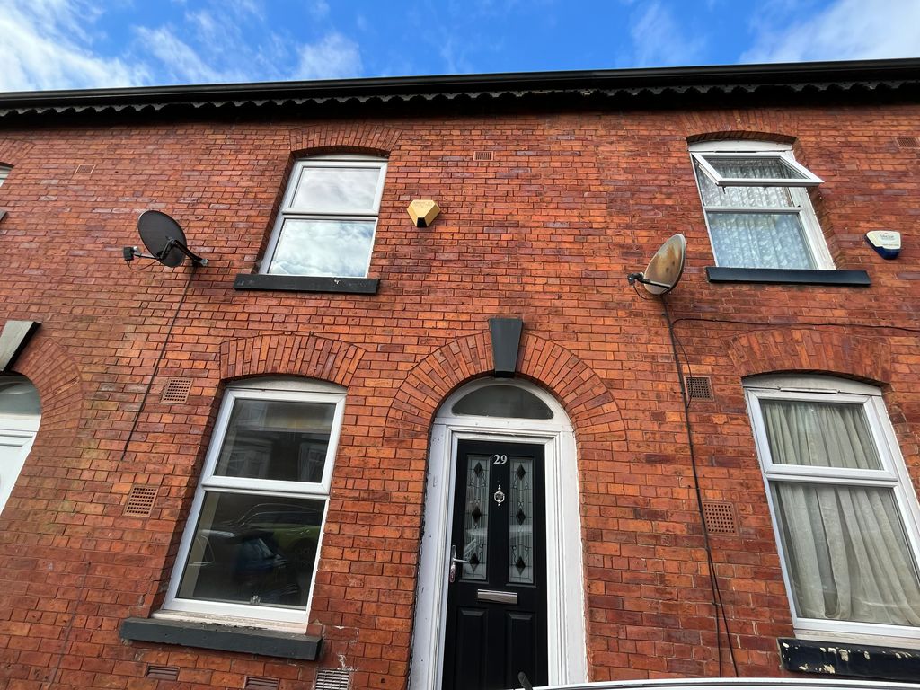 Property photo 1 of 11