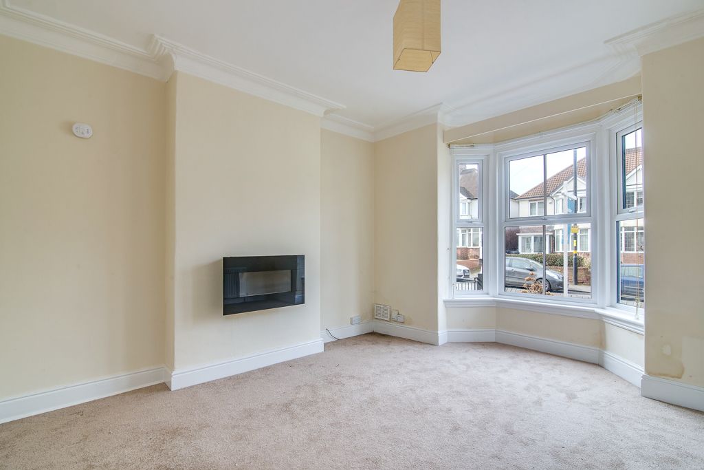 Property photo 2 of 18 Small-1