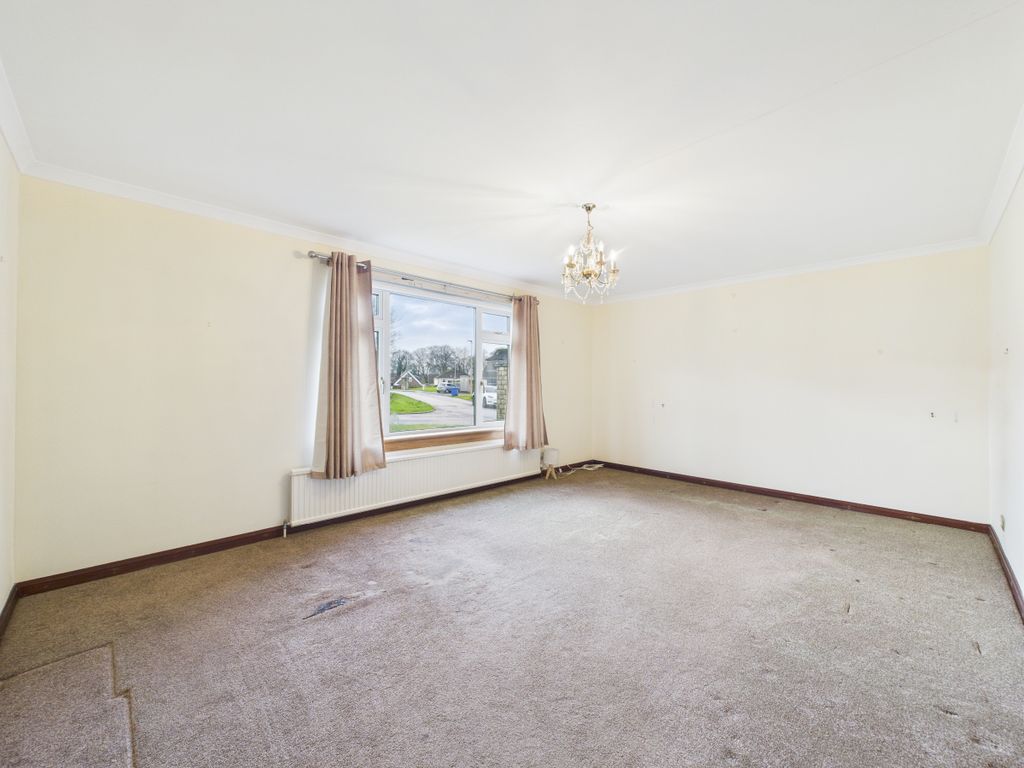 Property photo 2 of 35