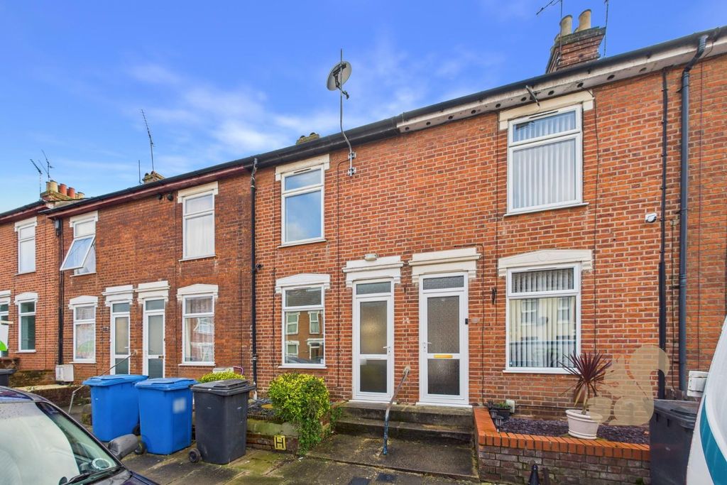 Property photo 1 of 12 Cam01254G0-Pr0386-Still014.Jpg