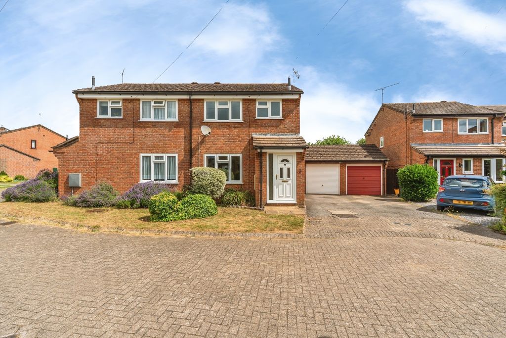 Property photo 1 of 18 Pbox-Img.Jpg