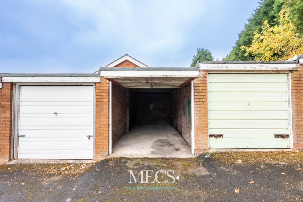 Property photo 2 of 3 4611391