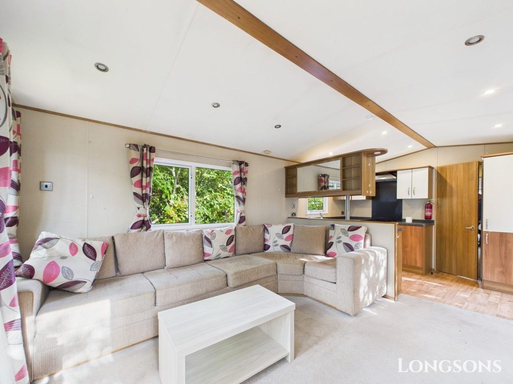 Property photo 1 of 18 Cam02173G0 Pr0280 Still030