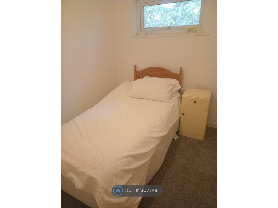 Property photo 1 of 3