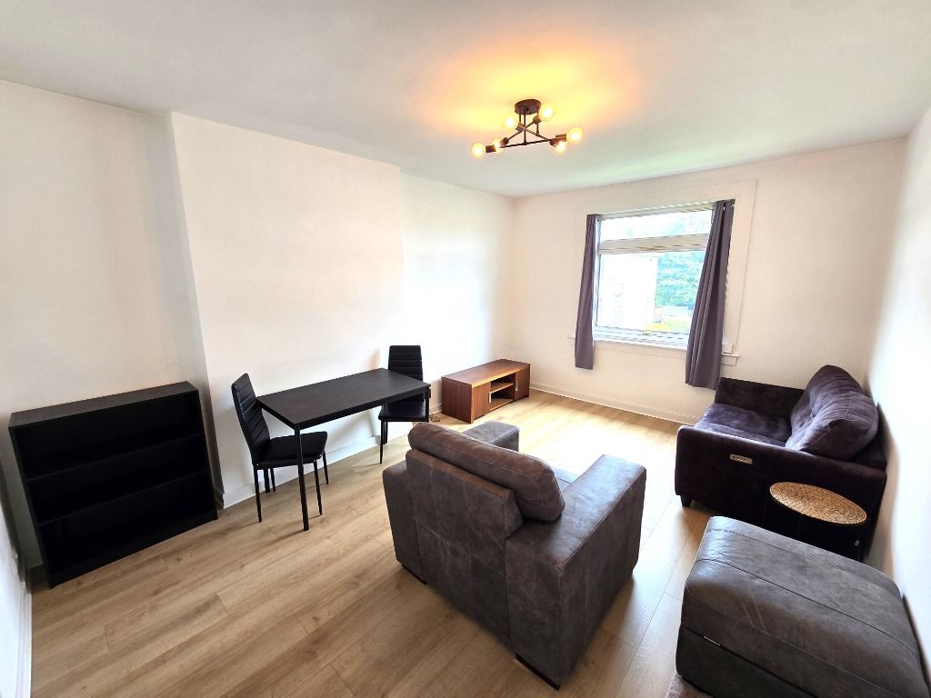 Property photo 3 of 9 Photo 3