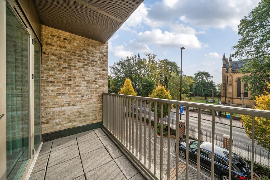 Property photo 3 of 18 Balcony