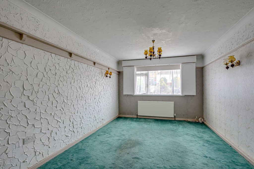 Property photo 3 of 24