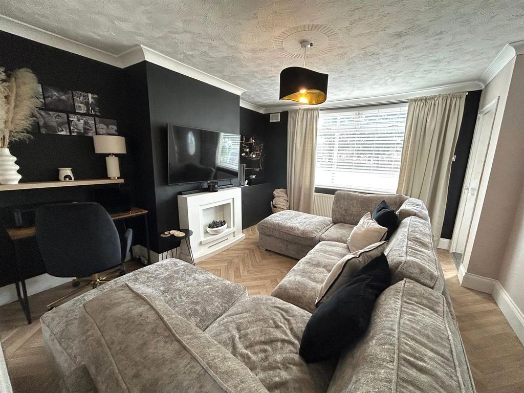 Property photo 2 of 10 9.Jpg