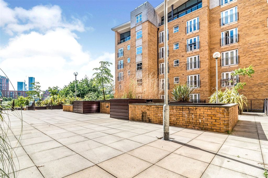 Property photo 2 of 14 Picture No. 02