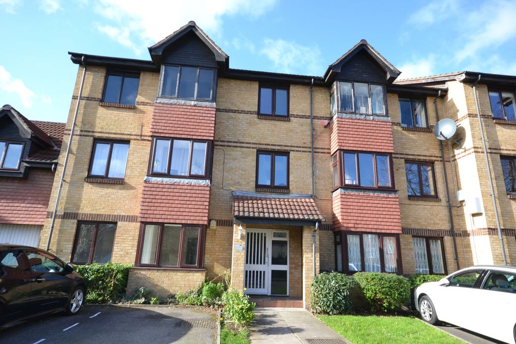 Property photo 1 of 11