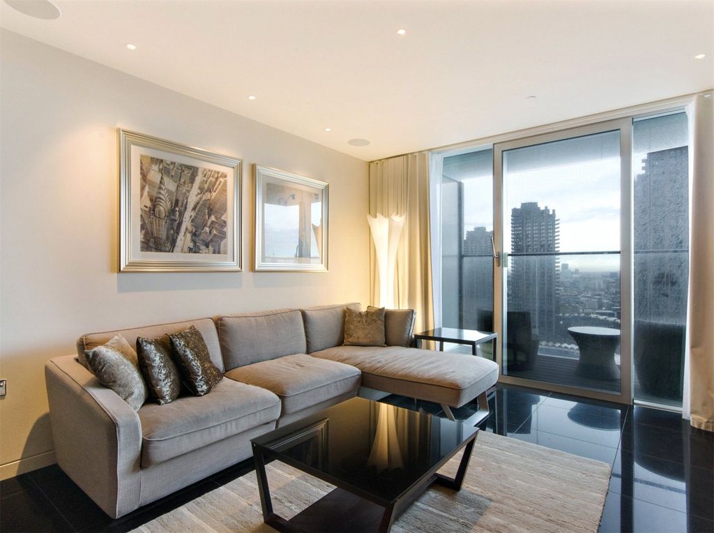 Property photo 1 of 17 The Heron