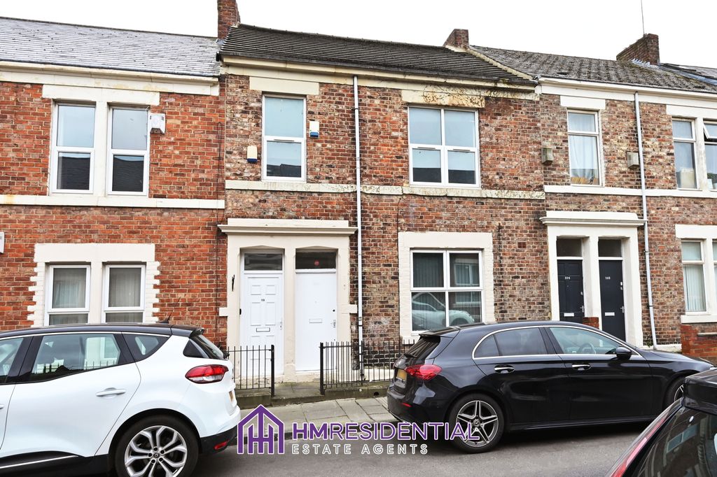 Property photo 1 of 6 Available Now To Rent A 1st Floor 2 Bedroom Flat On Stanton Street, Arthurs Hill, Newcastle Upon Tyne, Ne4 5Le Available Now Â£850.00 Pcm
