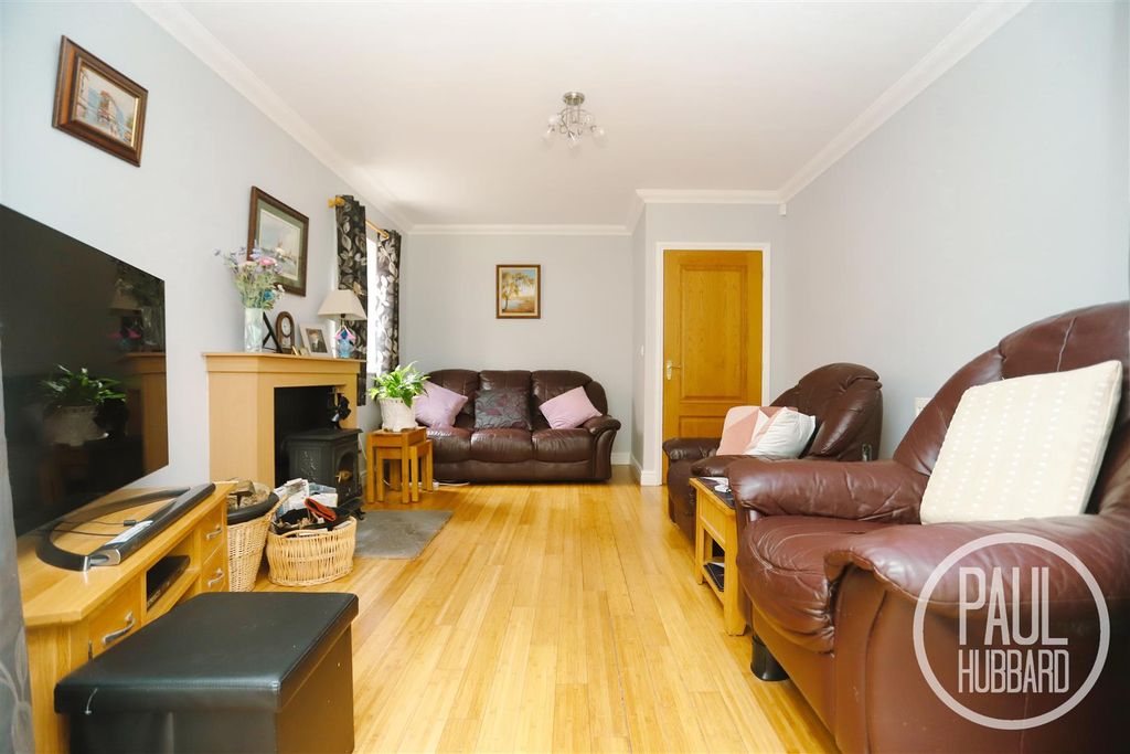 Property photo 2 of 17 Img_0294.Jpg