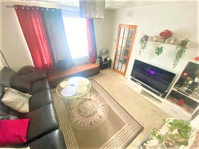 Property photo 2 of 23
