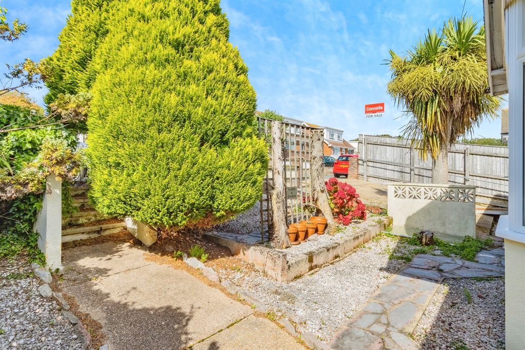 Property photo 3 of 29