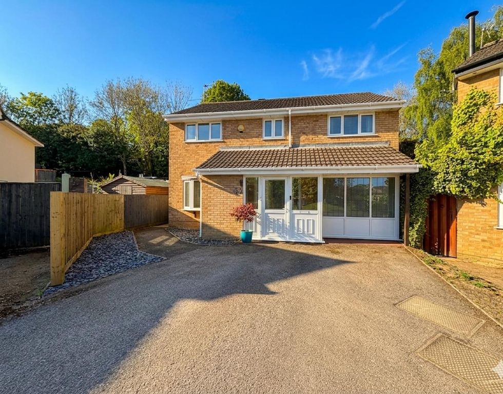 Property photo 1 of 25 Gemini_Generated_Image_Jvc0d6Jvc0d6Jvc0.Png