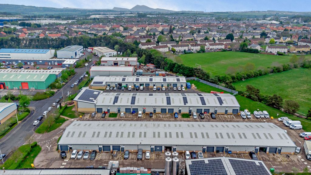 Property photo 3 of 5 8646664-Exterior11-800