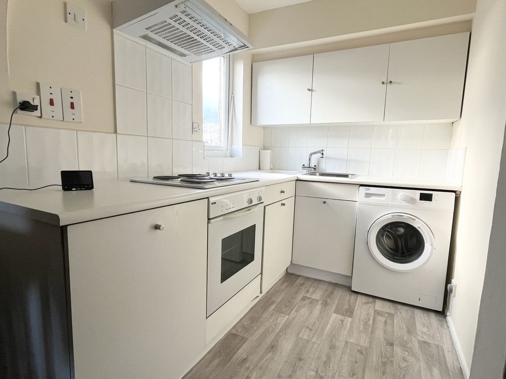 Property photo 3 of 5