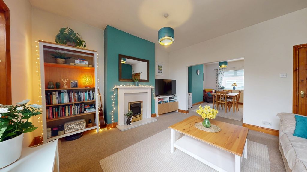 Property photo 2 of 30 5001395