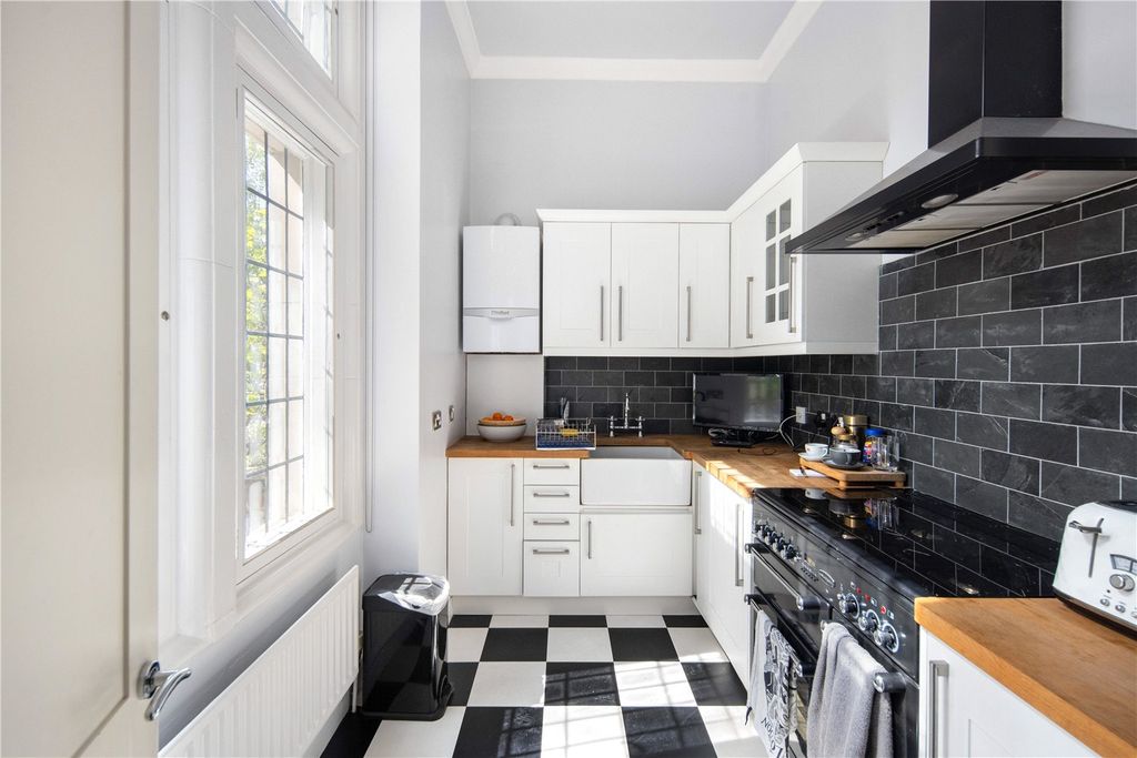 Property photo 2 of 23 Kitchen