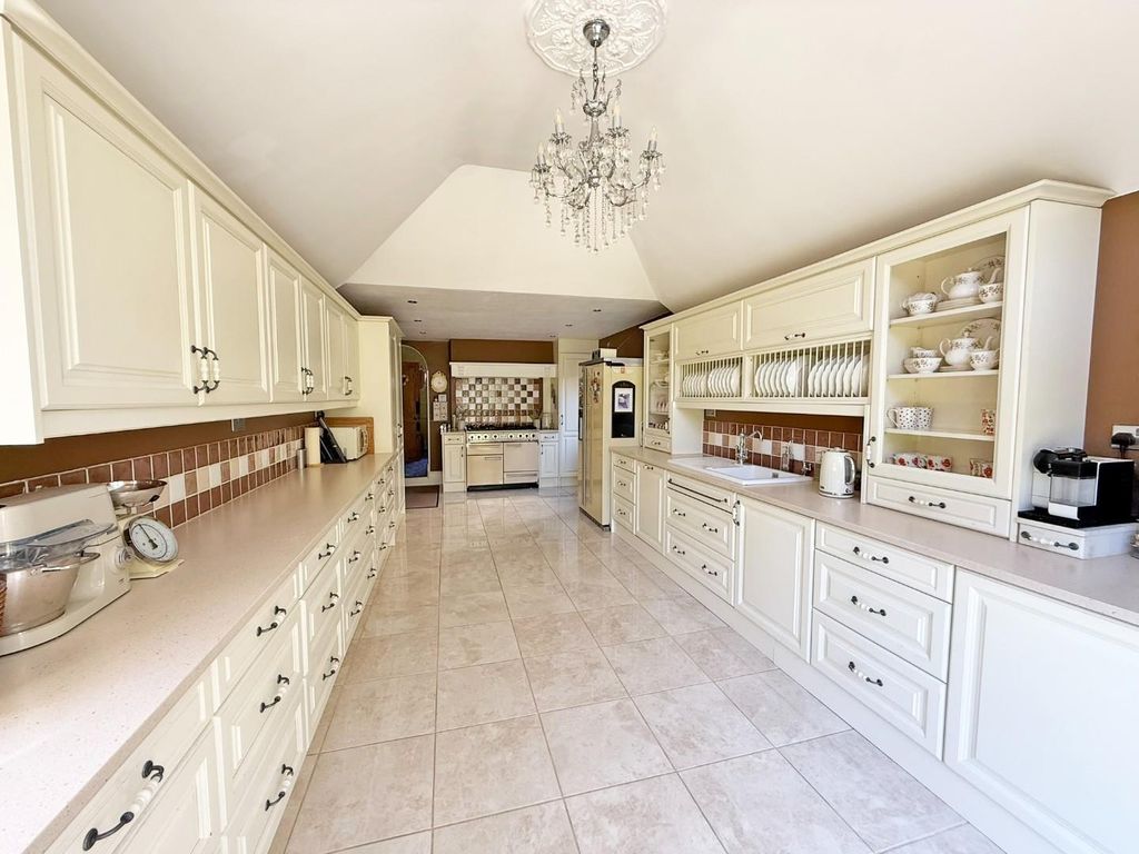 Property photo 3 of 36 31.Jpg