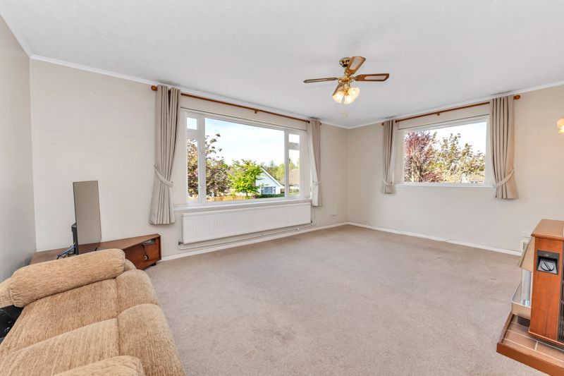 Property photo 2 of 15 Sitting Room