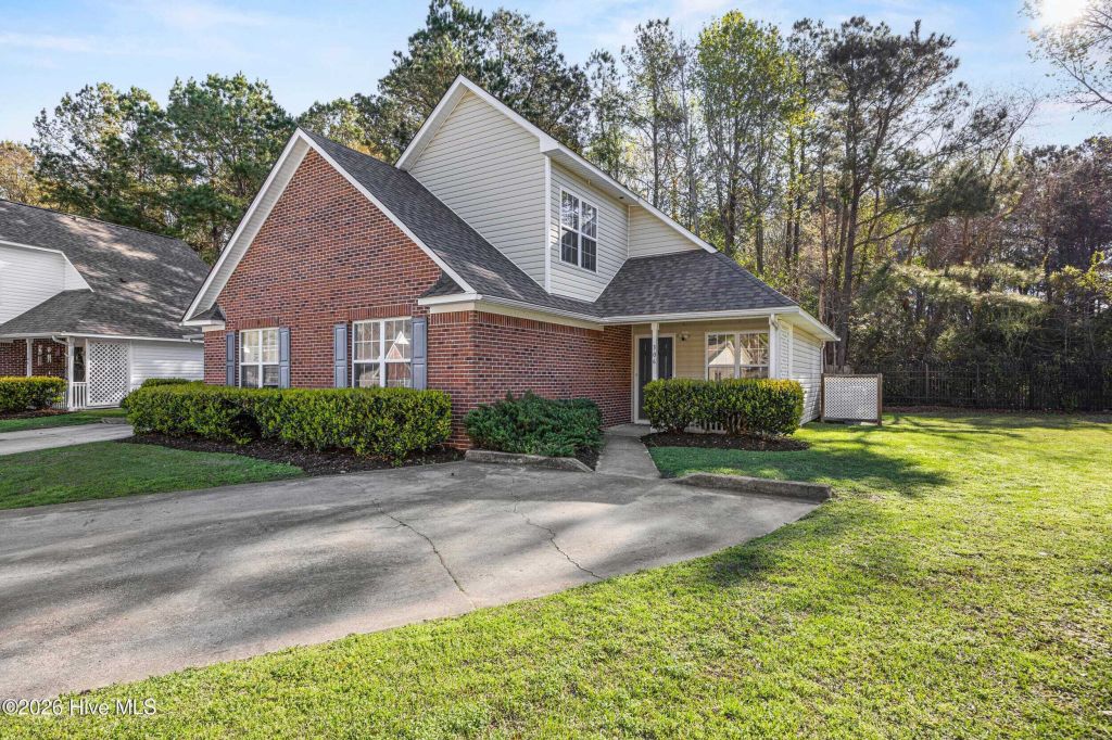 Property photo 1 of 31