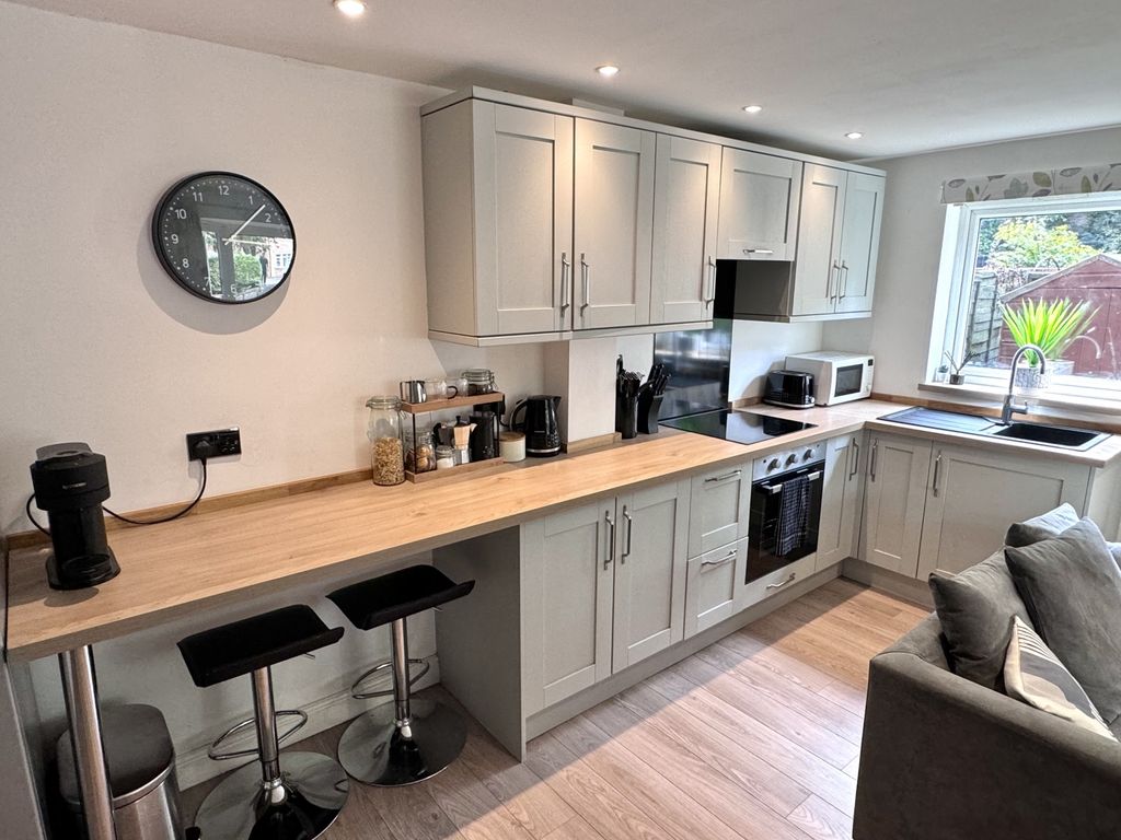 Property photo 3 of 8 Img_0389