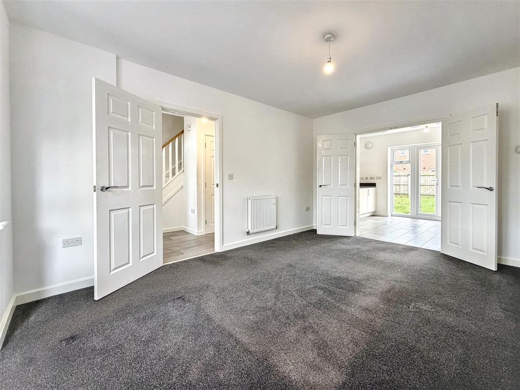 Property photo 2 of 15 Img_9800.Jpg