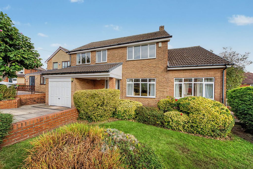 Property photo 1 of 33