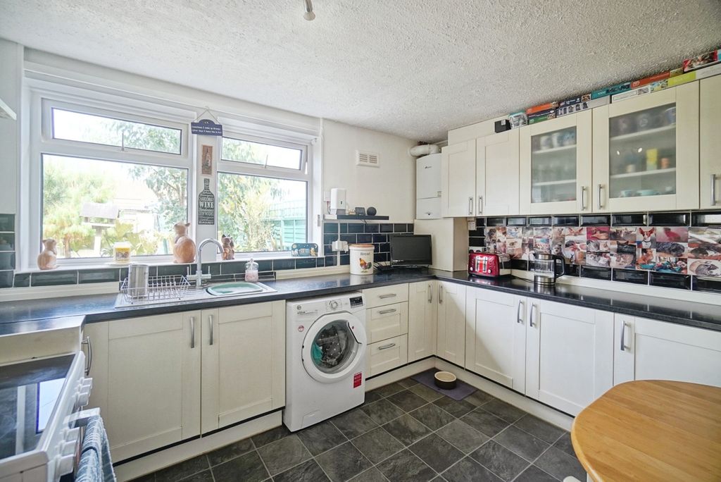 Property photo 3 of 14 Pbox-Img.Jpg