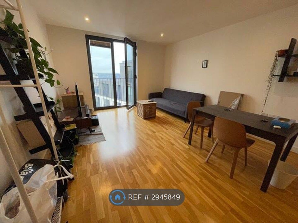 Property photo 3 of 6